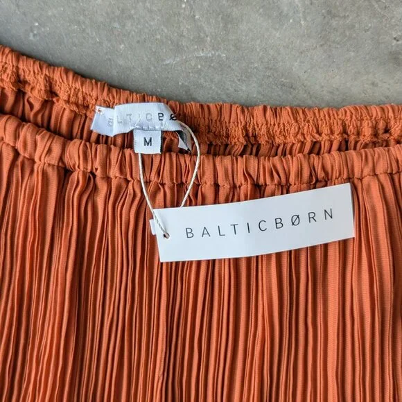 Baltic Born Zarra Spice Pleated Dress Maxi Orange medium NWT